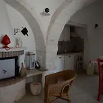 Trullo Vito In Valle D Itria Con Piscina Tatil Evi Martina Franca