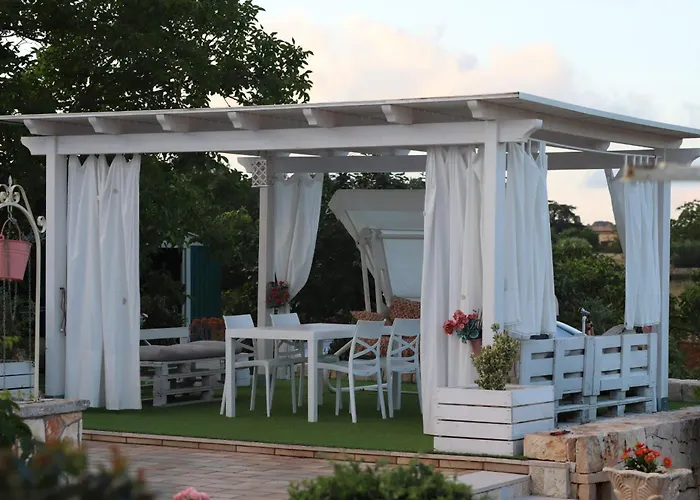 Trullo Vito In Valle D Itria Con Piscina Holiday home Martina Franca